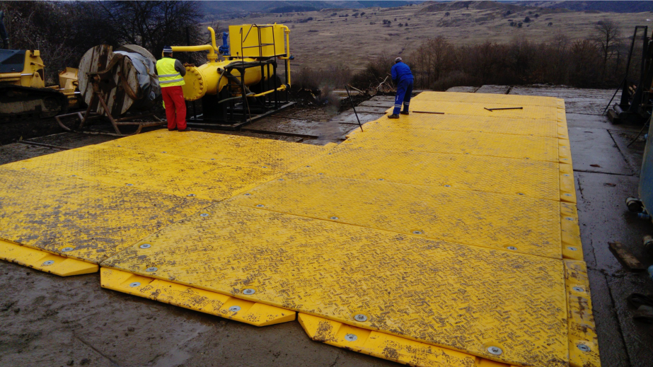 Gallery – Xtreme HDPE Composite Rig & Access Mat System